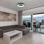 Anavi Apartment *